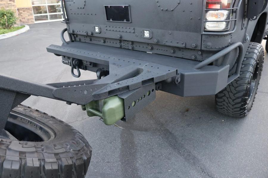 Детали экстерьера Toyota Tundra CrewMax 4x4 Zombie Apocalypse 2013 года  (фото 150 из 461)